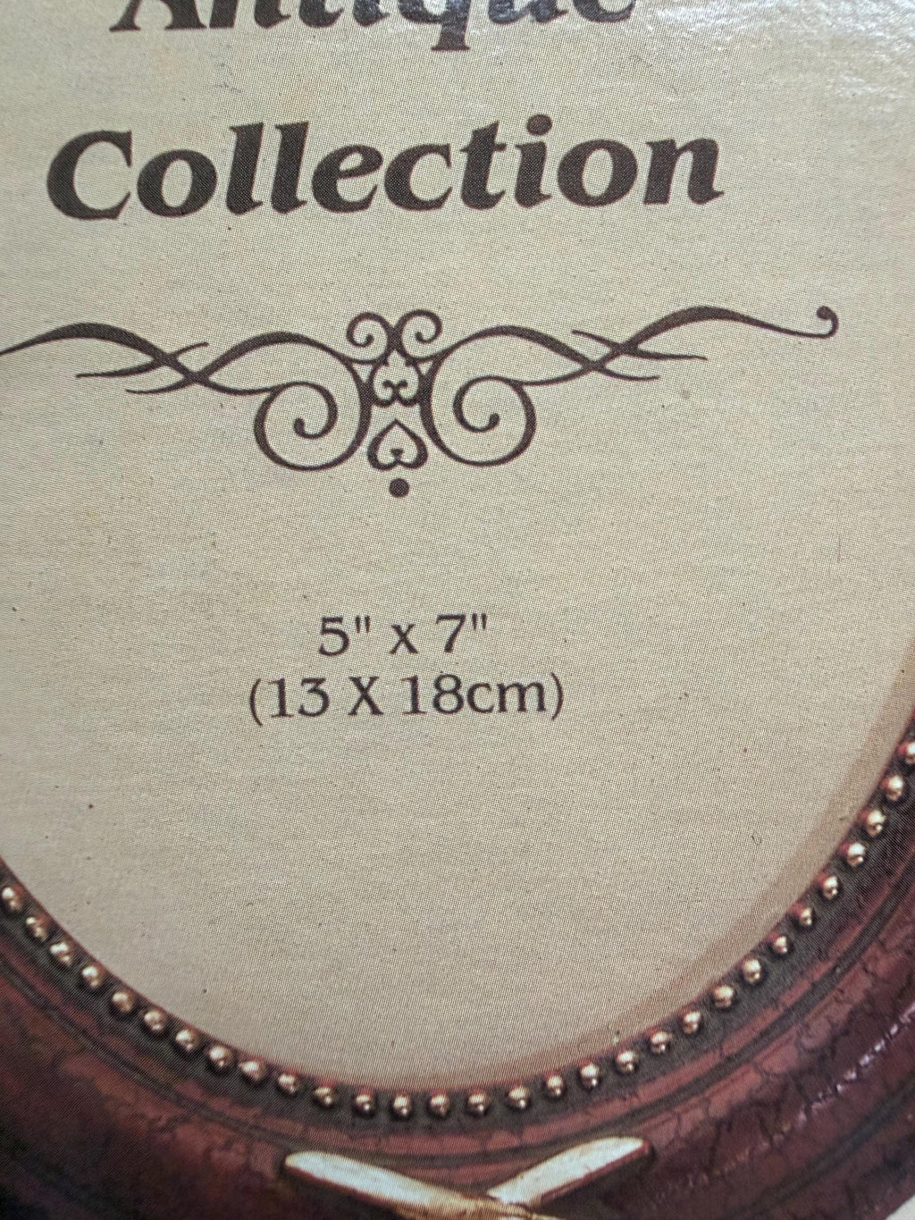 Vintage Photo Frames Set  Oval Antique Style, Wood-Effect Gold Detail (5x7, 8x10)