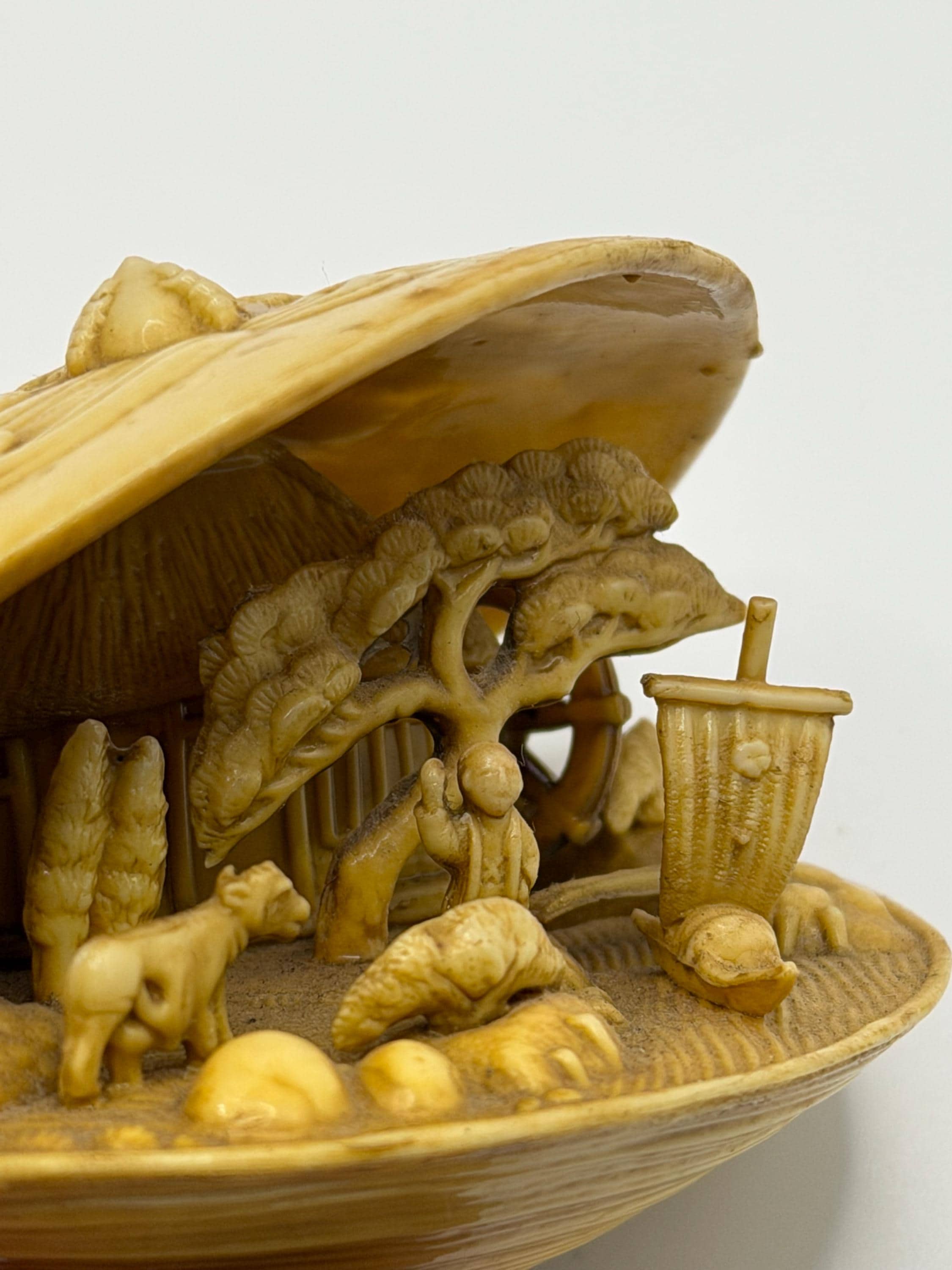 Vintage Japanese Celluloid Shell Diorama | Moving Waterwheel Miniature | Nautical Curiosity Decor | Vintage Japanese Collectible |