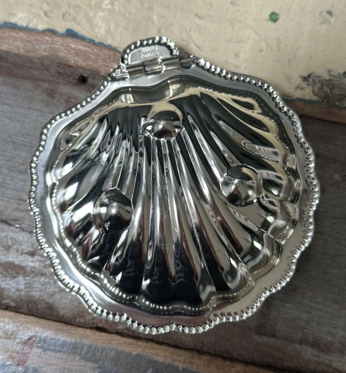Vintage English Chromium-Plated Clam Shell Butter Dish with Original Glass Insert & Knife