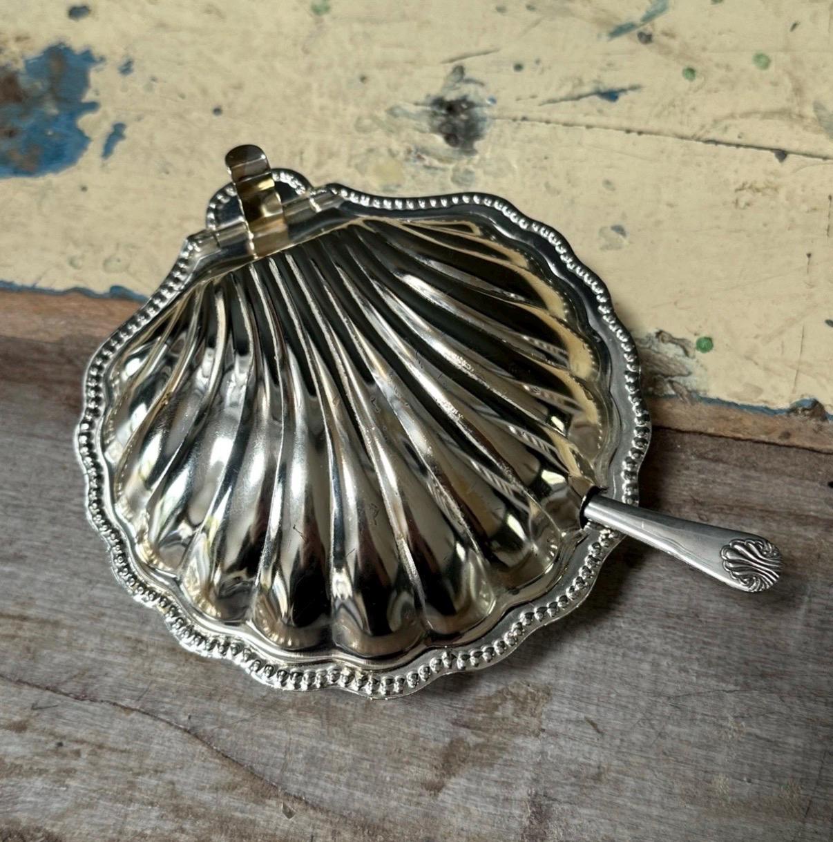 Vintage English Chromium-Plated Clam Shell Butter Dish with Original Glass Insert & Knife